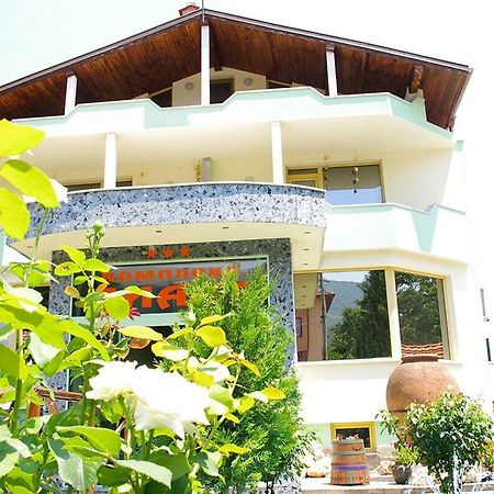 מלון Cherven  Complex Diana מראה חיצוני תמונה