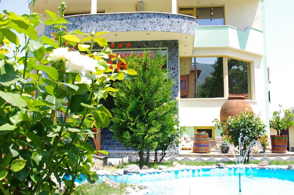 מלון Cherven  Complex Diana מראה חיצוני תמונה
